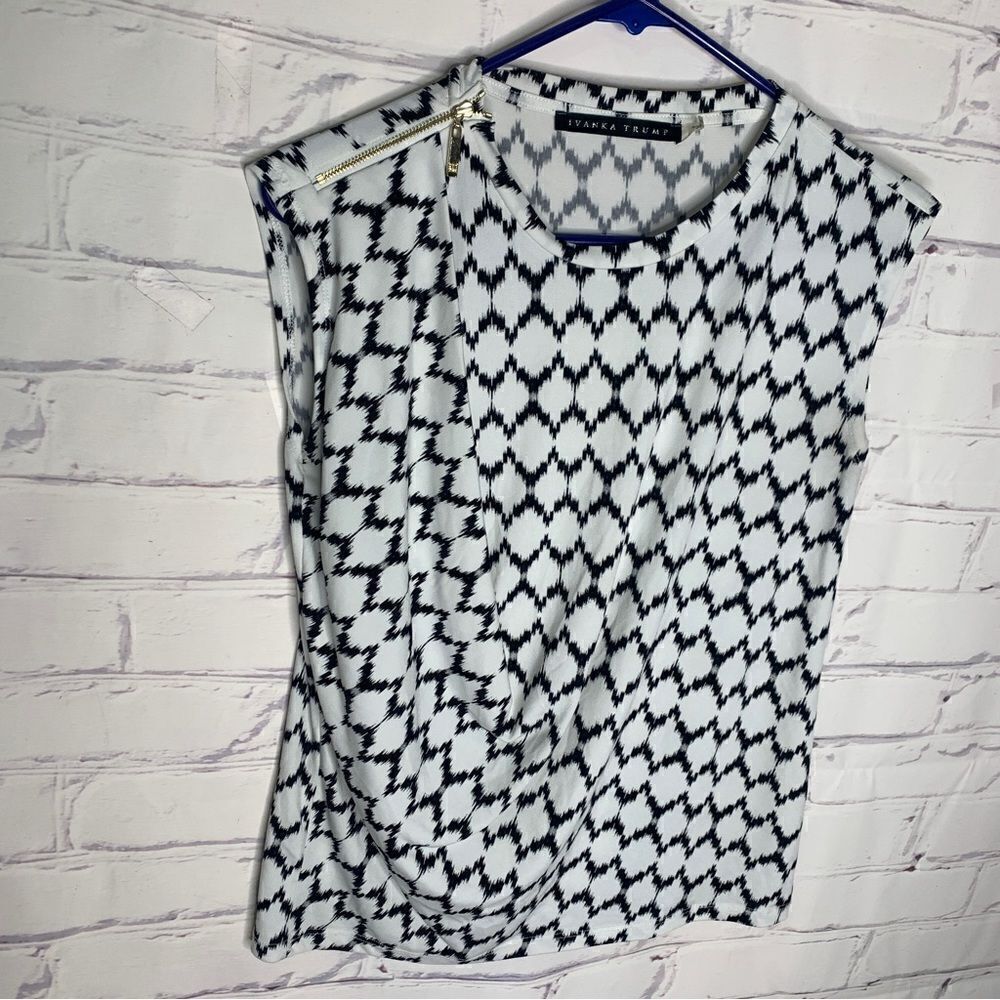 Ivanka Trump small top